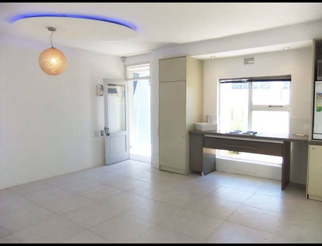 1 bed property to rent in WOODSTOCK